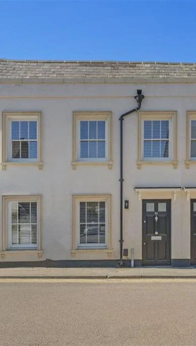 ❗️24 Hour Pre Launch❗️

Akeman Street, Tring, Herts HP23 

📥 DM to be the first to view this new 3 bedroom, 2 bathroom 1200 Sq. Ft home in the heart of the sought-after market town of Tring. 

Just a short walk from the town centre, excellent local schools, and the stunning Chiltern Hills, this property is ideal for families, commuters, and nature lovers alike.

🏷️ £600,000

#tring #newdevelopment #hertfordshire #house  #storeys #sellinghomes #prelaunch #forsale #newhome #property #luxuryhomes #freehold #livingstoreys